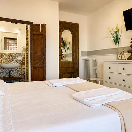 Guest house Attico 4*