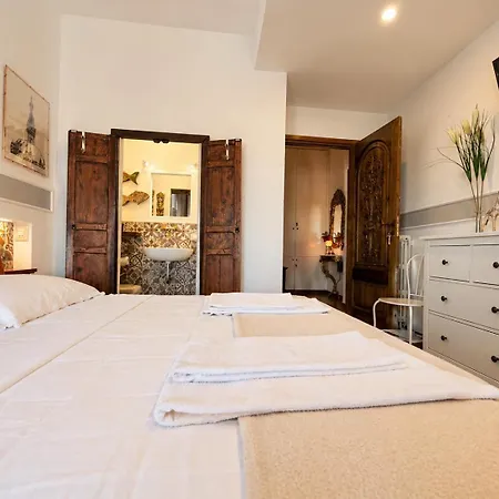 Guest house Attico 4*